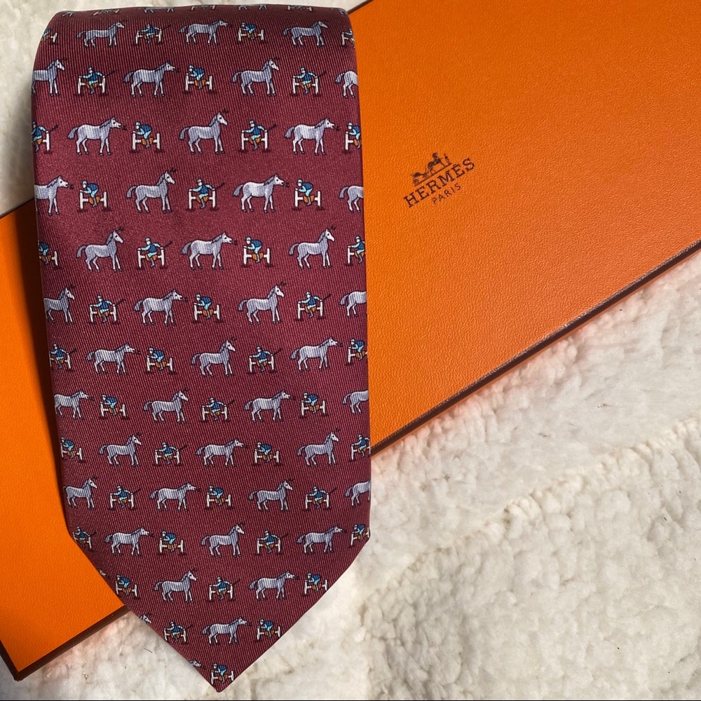 Hermès Tie with Box